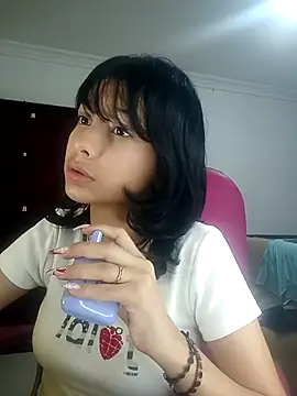 xoxo milk online show from December 20, 11:09 pm