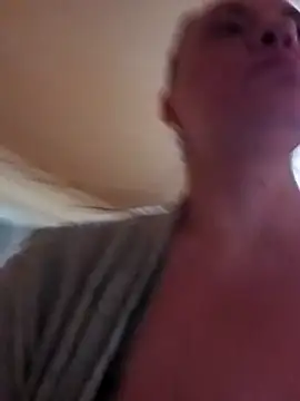 Mommygetnaughty online show from October 4, 12:22 pm