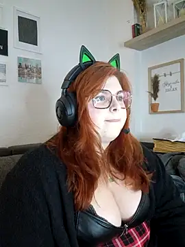 Chrissiosaurus online show from November 3, 2:10 pm