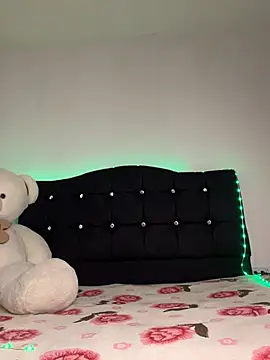 Linda rouse online show from December 14, 8:25 pm