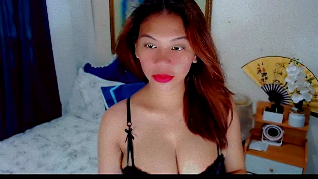 Prettypreggy online show from October 14, 1:30 am