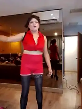 transreyna online show from February 12, 2:02 am