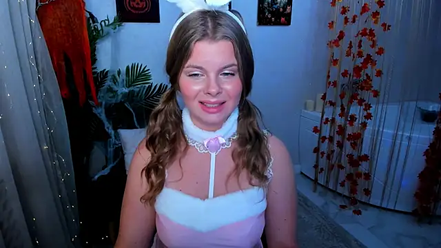 WildeDesiree online show from October 18, 12:41 pm