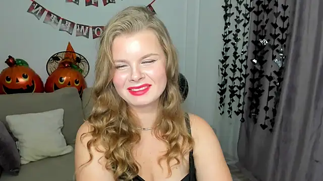 WildeDesiree online show from October 20, 12:19 pm