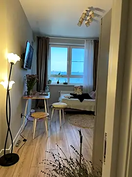 LinaViam online show from November 6, 10:32 am