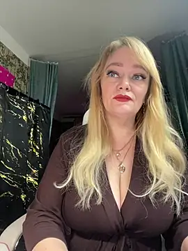 Sweet-blonde online show from April 6, 6:31 pm