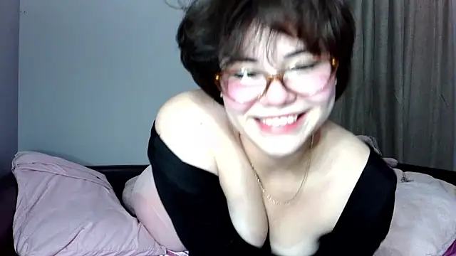 LunaMilav online show from September 23, 3:26 am