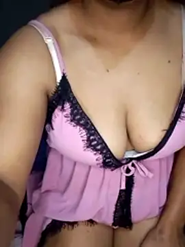 LylyCii96 online show from October 26, 4:41 am