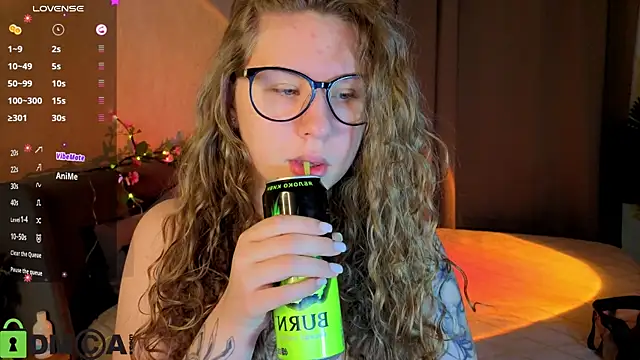 Elsie Cutties online show from March 26, 1:08 am