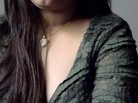 Aaliya02 online show from September 26, 1:31 pm