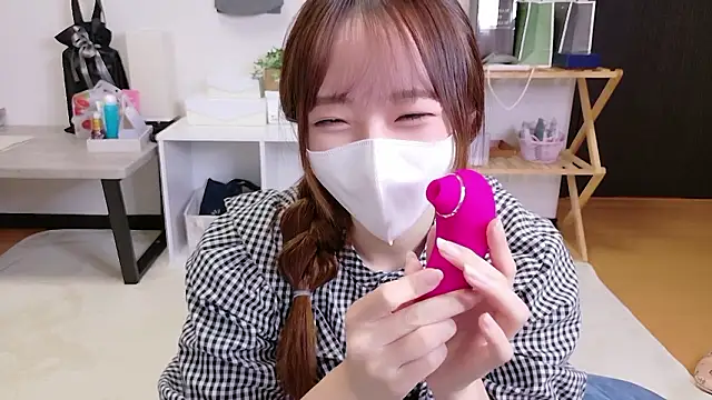 saku sakura  online show from November 8, 11:04 am