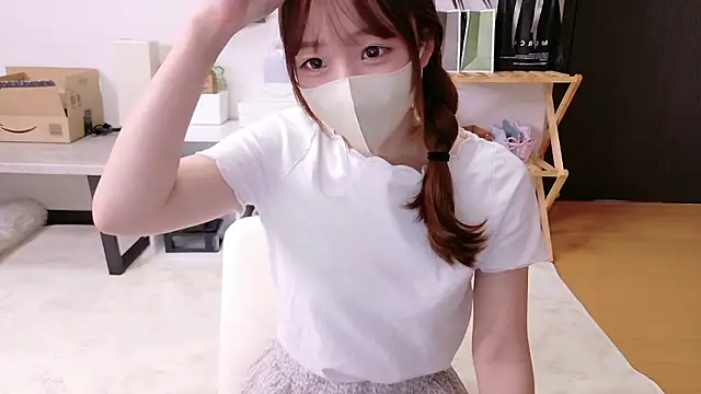 saku sakura  online show from October 4, 4:07 am