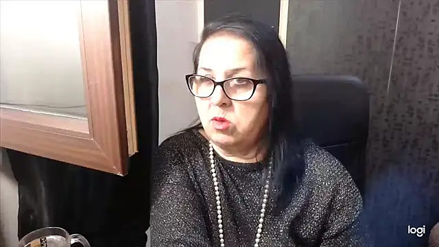 Snapshot of MissSanjanne chatting on September 19, 8:41 pm MissSanjanne online show from September 19, 8:41 pm