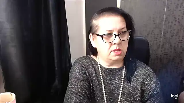 Snapshot of MissSanjanne chatting on October 17, 2:15 am MissSanjanne online show from October 17, 2:15 am