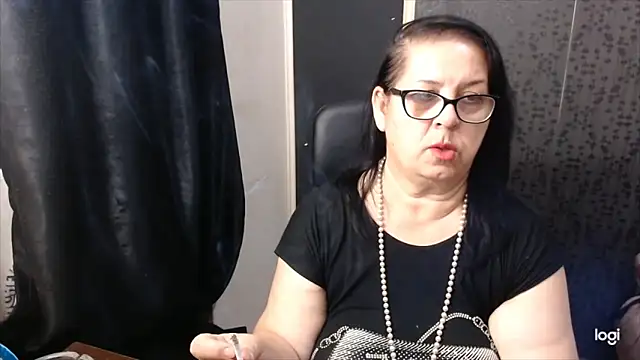 Snapshot of MissSanjanne chatting on October 10, 12:10 pm MissSanjanne online show from October 10, 12:10 pm