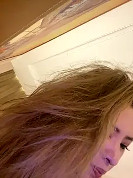 miumiu-66 online show from September 27, 4:25 pm