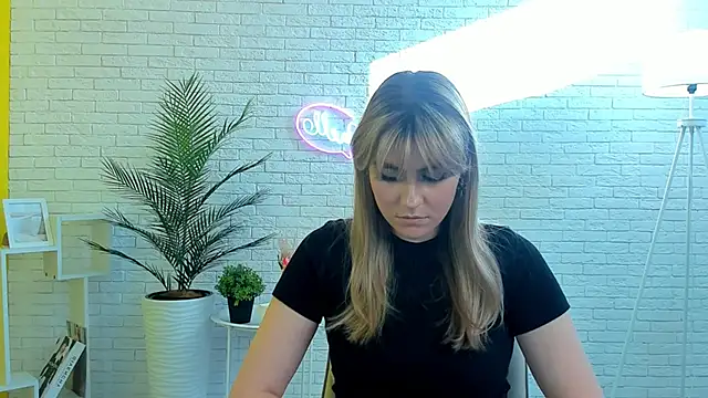 DaysiPlater online show from September 23, 12:14 pm