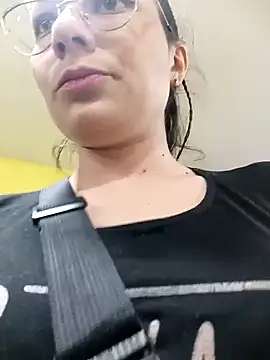 Mia-love-03 online show from October 9, 12:15 am