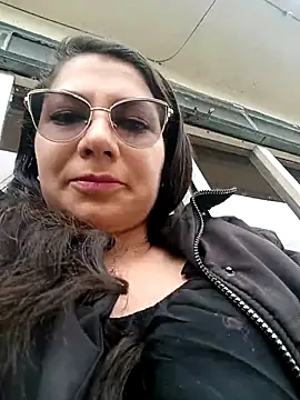 Mia-love-03 online show from September 27, 1:51 pm