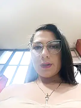 Mia-love-03 online show from October 27, 8:58 pm