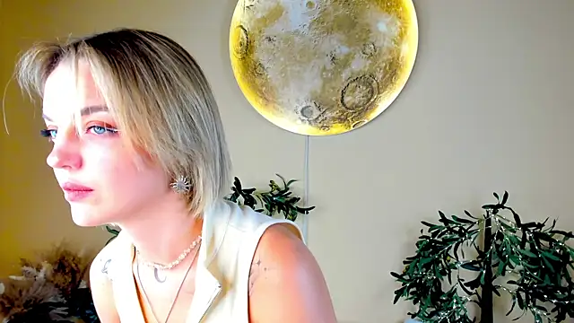 CaylaHalama online show from September 25, 2:05 pm