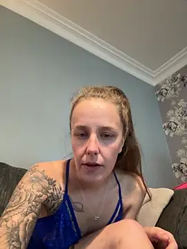 EmmieMaexox online show from October 6, 11:05 am
