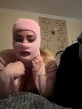 HornyyCamila online show from September 25, 8:17 pm