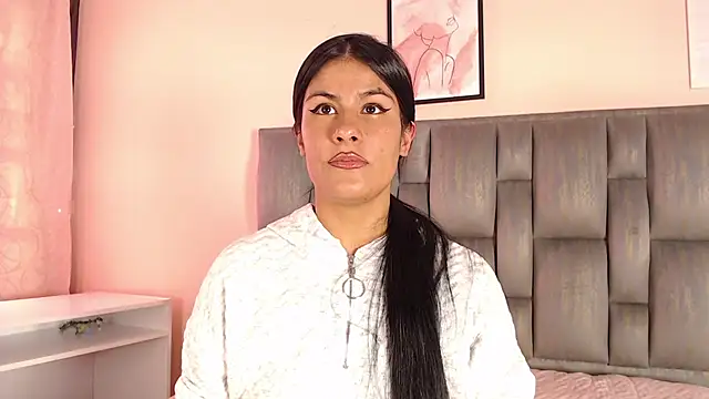 Ayiilyn01 online show from October 2, 8:36 pm