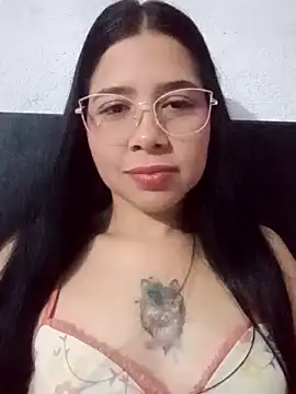elyne hot online show from October 17, 5:54 am