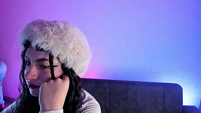 kitty  chs online show from October 12, 12:29 pm