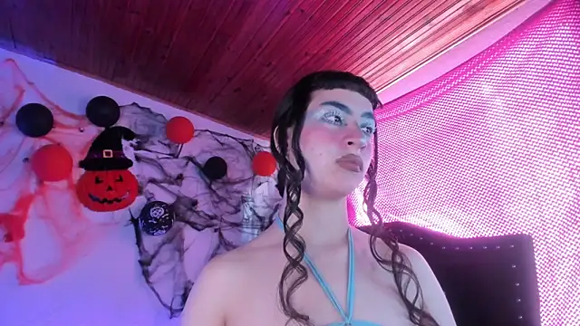 kitty  chs online show from November 8, 1:27 pm