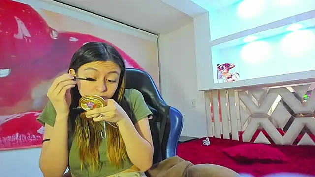 lala clark online show from October 1, 1:16 pm