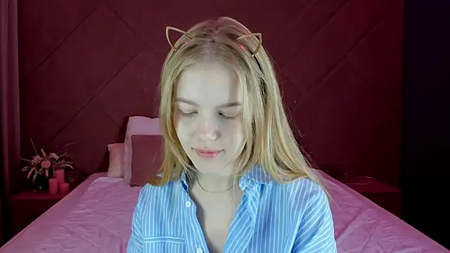 Vicki Todd online show from October 12, 1:08 am