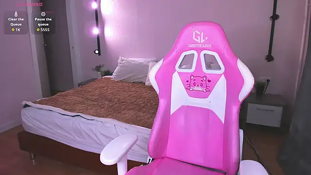 Alic Fox online show from October 14, 12:35 am