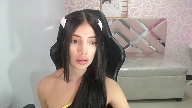 Snapshot of cynthia_ch chatting on October 8, 4:17 am cynthia ch online show from October 8, 4:17 am