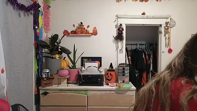 xofrankiefinexo online show from October 10, 11:48 am