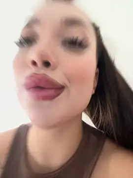 kiss Lissa online show from October 7, 1:04 pm