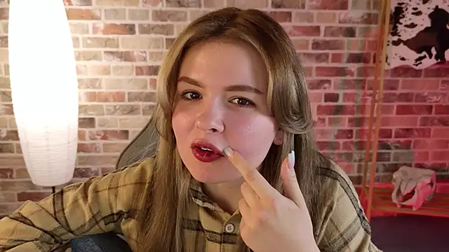 HaleySun online show from October 16, 1:47 pm