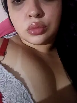 vitoriaavilasilva online show from October 8, 1:37 pm