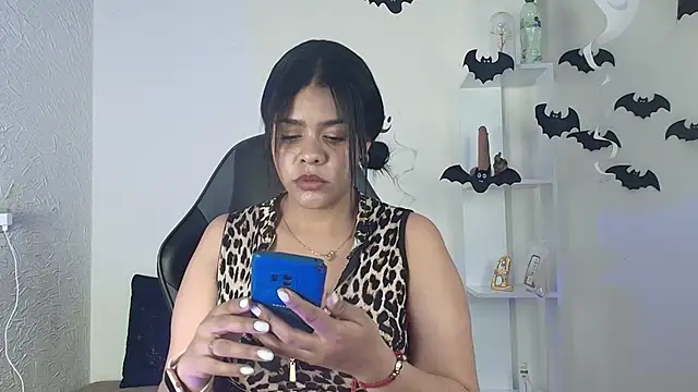 Evelyn brown8 online show from October 31, 2:43 pm