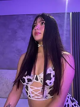 Samantha Hans online show from February 9, 10:01 pm