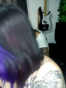 Iluromi online show from November 27, 3:59 pm