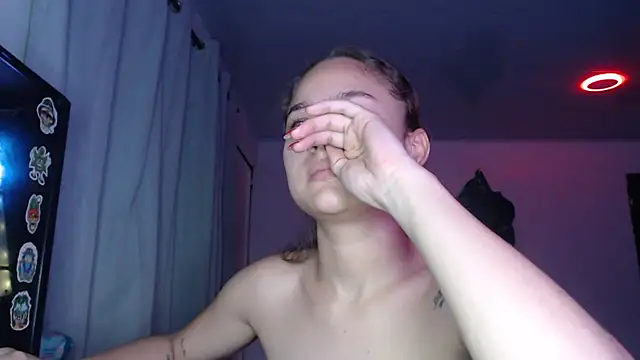 LittleCheerry69 online show from December 1, 3:04 pm