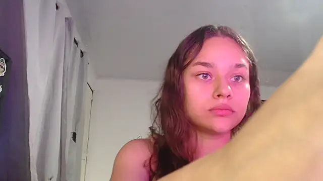 LittleCheerry69 online show from February 25, 8:51 pm