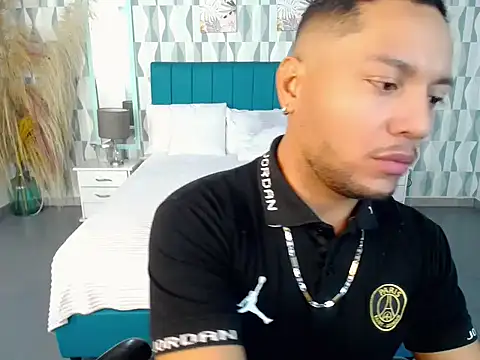 Max Rivers online show from October 22, 7:08 pm