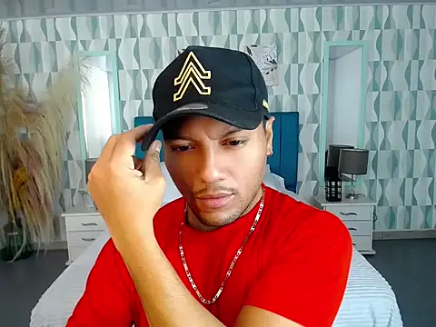 Max Rivers online show from October 17, 7:06 pm