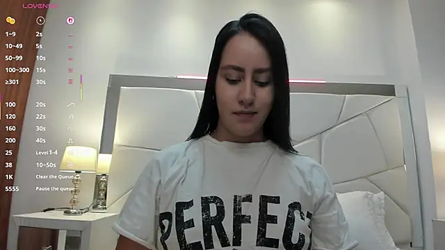 Natasha Kiim  online show from November 17, 12:44 am