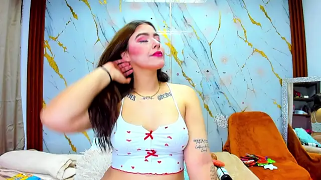 Annie Evenss online show from November 5, 8:25 pm