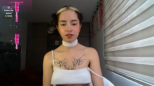 Kittyross online show from April 8, 7:16 pm