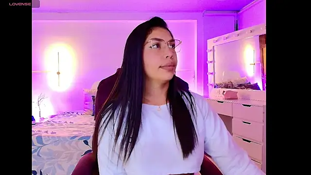 kloe28 online show from November 11, 3:57 am